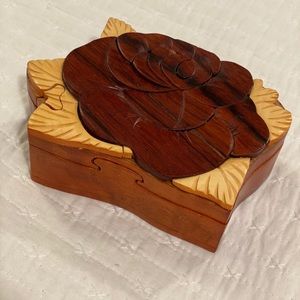 Wooden keepsake box
